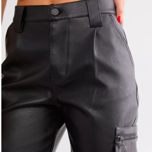 Size 11 KanCan Black High Rise Faux Leather Cargo Joggers (ABBA) - Picture 4 of 16